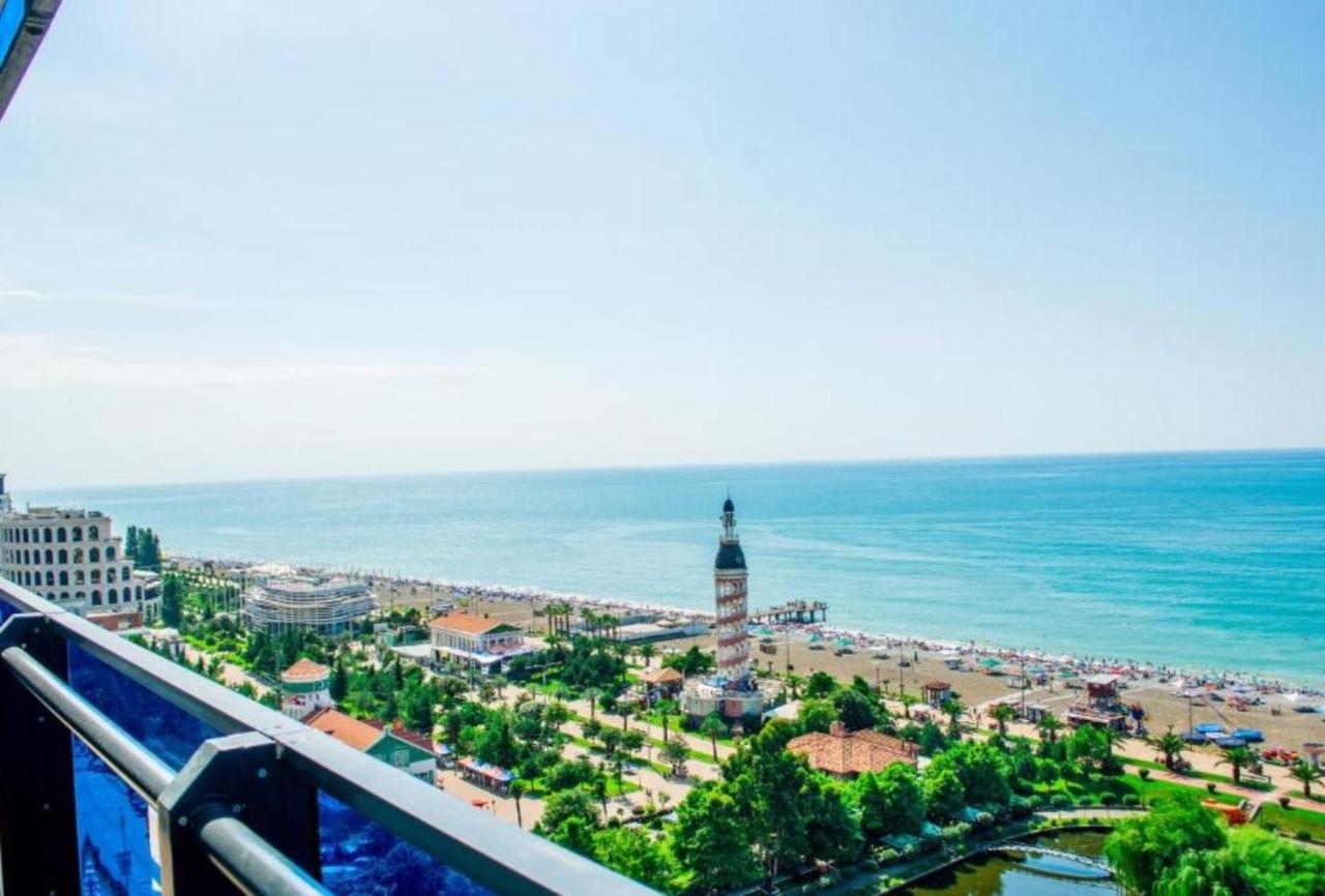 View & More Aparthotel In Batumi Exterior foto