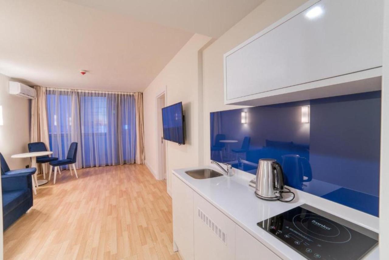 View & More Aparthotel In Batumi Exterior foto