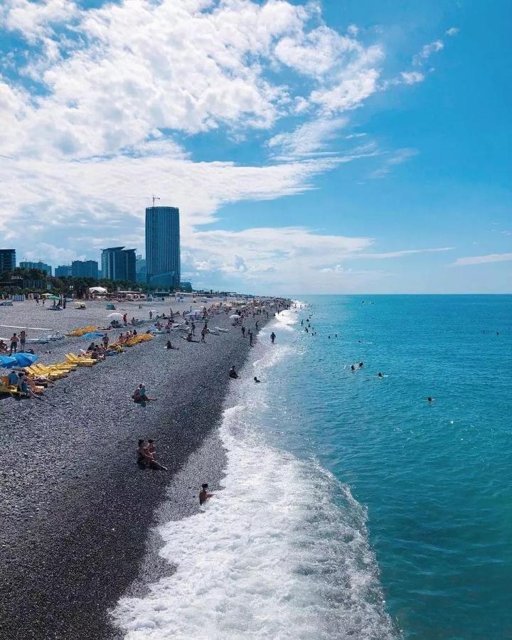 View & More Aparthotel In Batumi Exterior foto